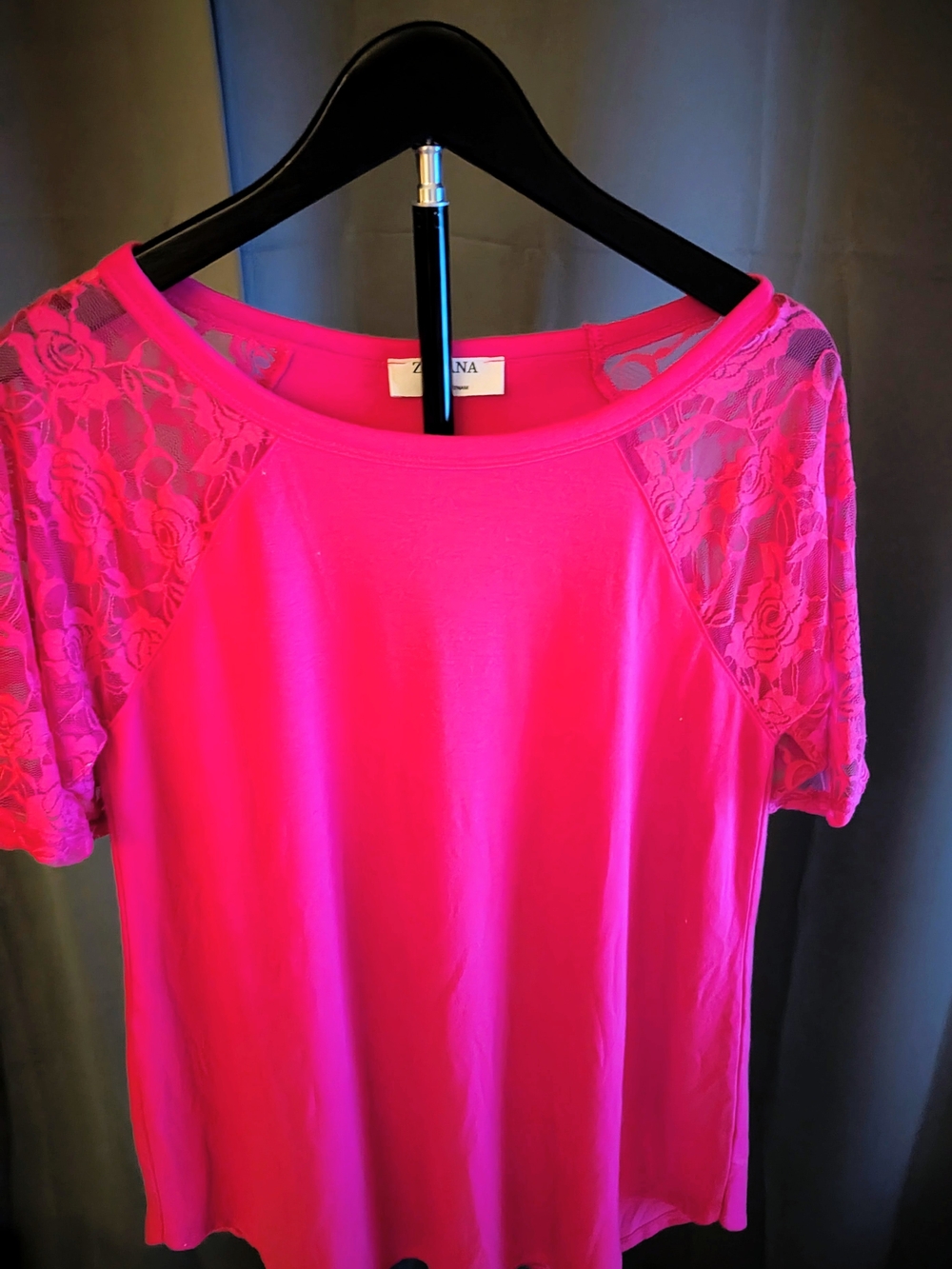 Zenana Outfitters Hot Pink Lace Raglan Sleeve Top